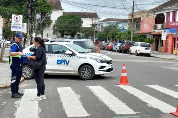 Foto - Ação de educação para o trânsito