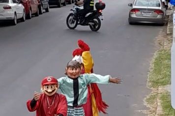 Foto - Carreta Alegria Balão Mágico