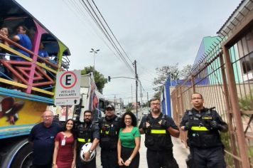 Foto - Carreta Alegria Balão Mágico